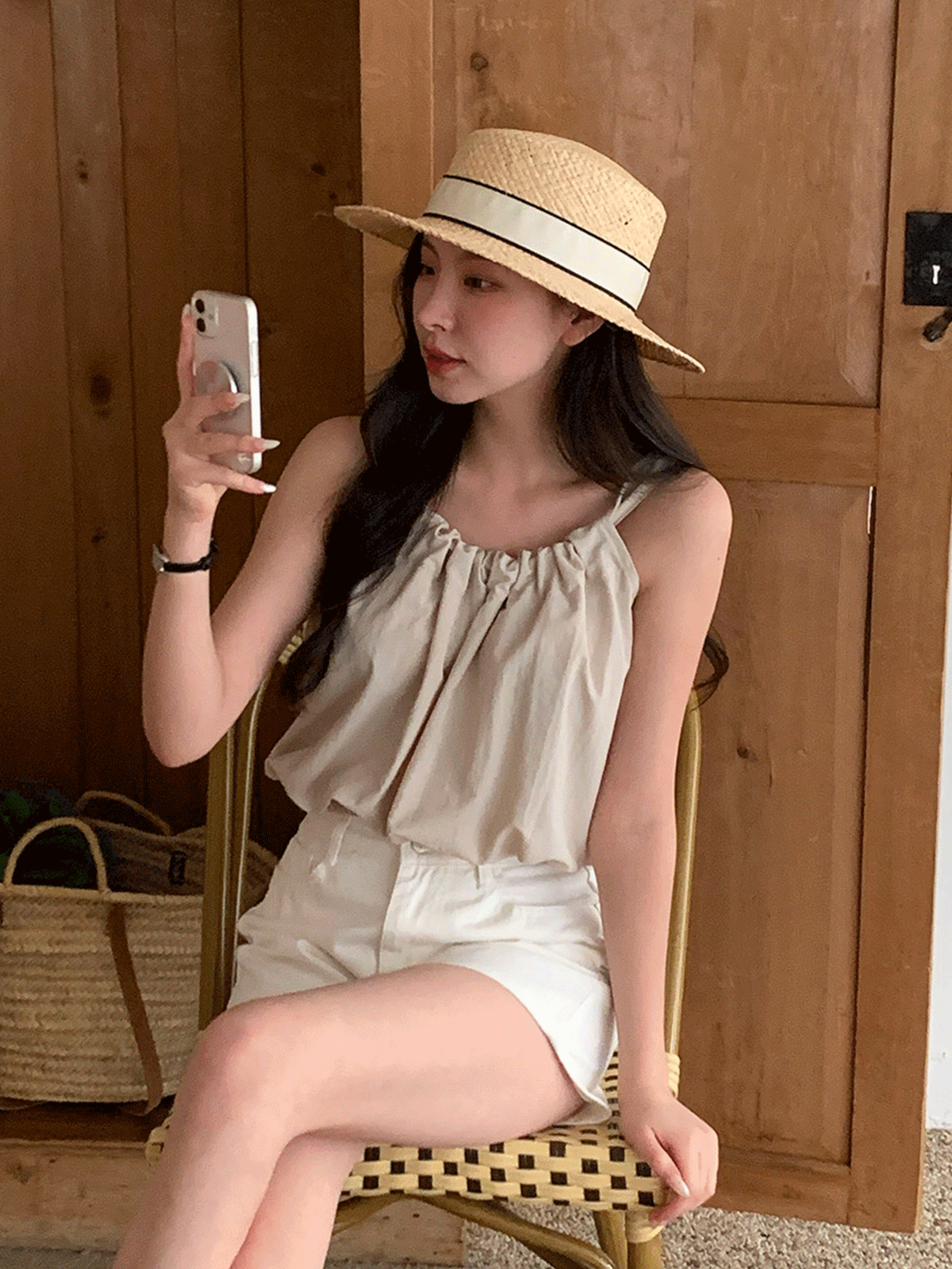 BL5307K37-밴디로 바스락 밴딩 셔링 홀터 나시 블라우스